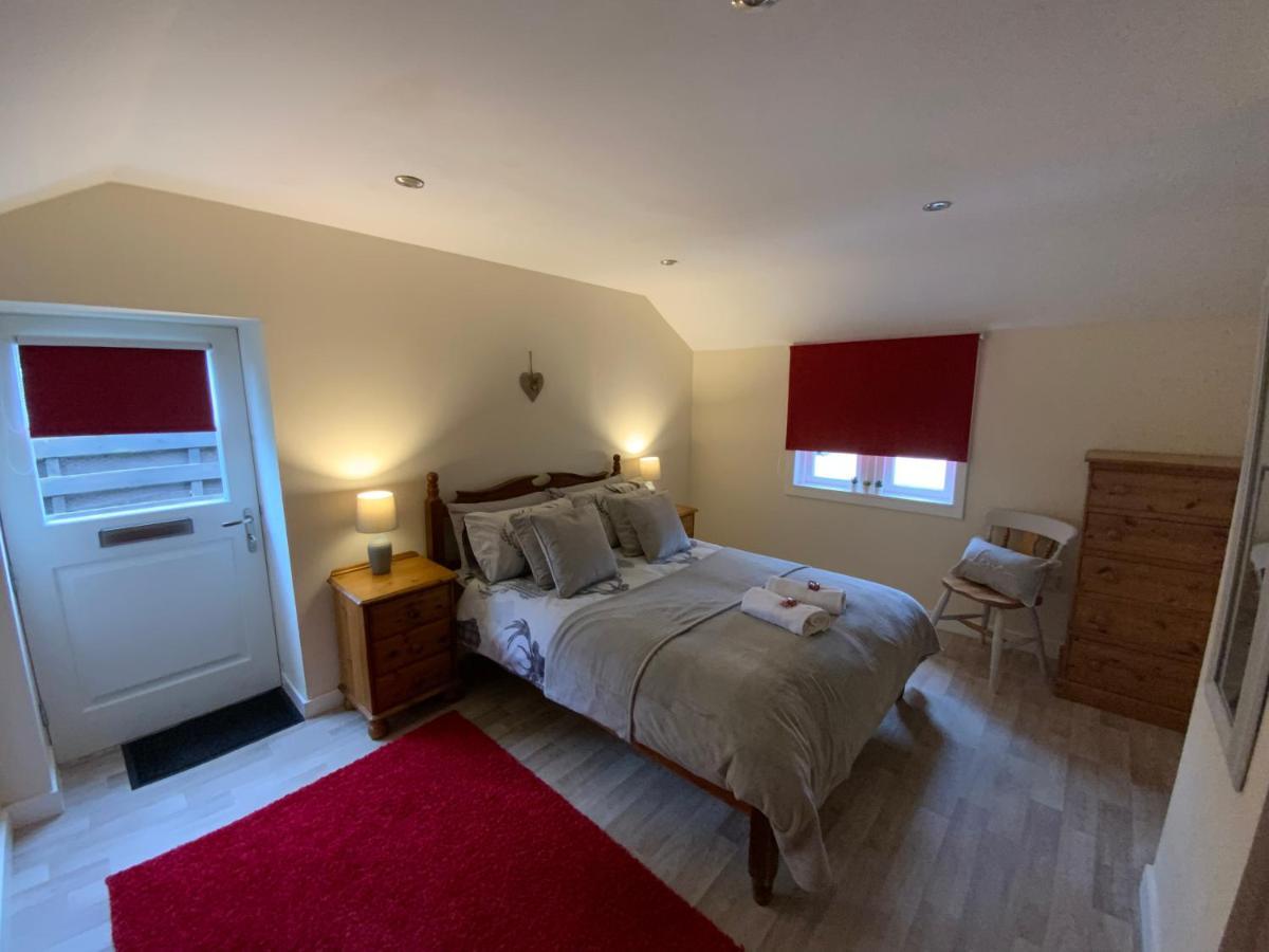 Deeside Snugs Apartments Kincardine O'Neil Exteriör bild